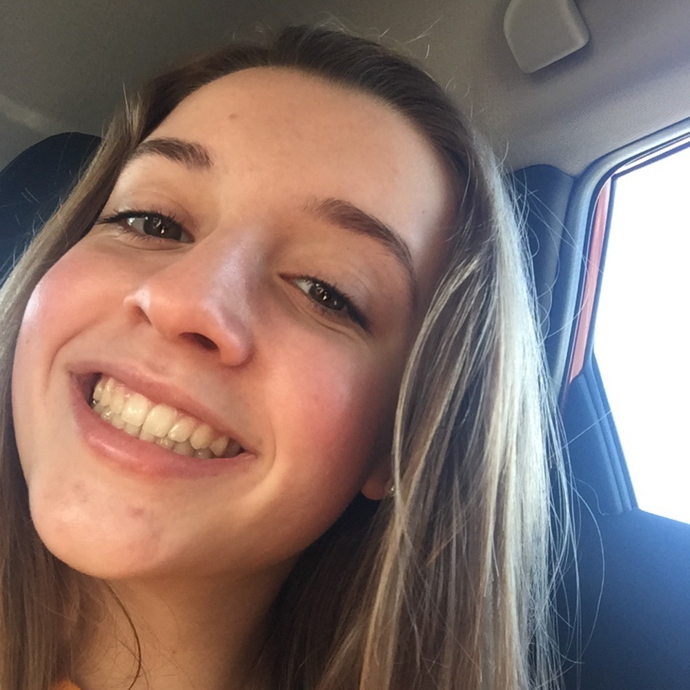 Meet your Posher, Emily